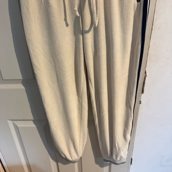 Faherty Richie Jogger Pants CREAM w/ NAVY BLUE Stripes Large - Picture 3 of 14